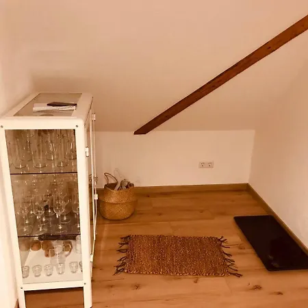 Charmantes Loft Mit Ganz Besonderem Flair 아파트 프리드리히스하펜